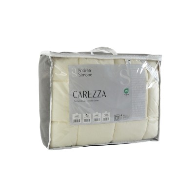 Andrea Simone carezza